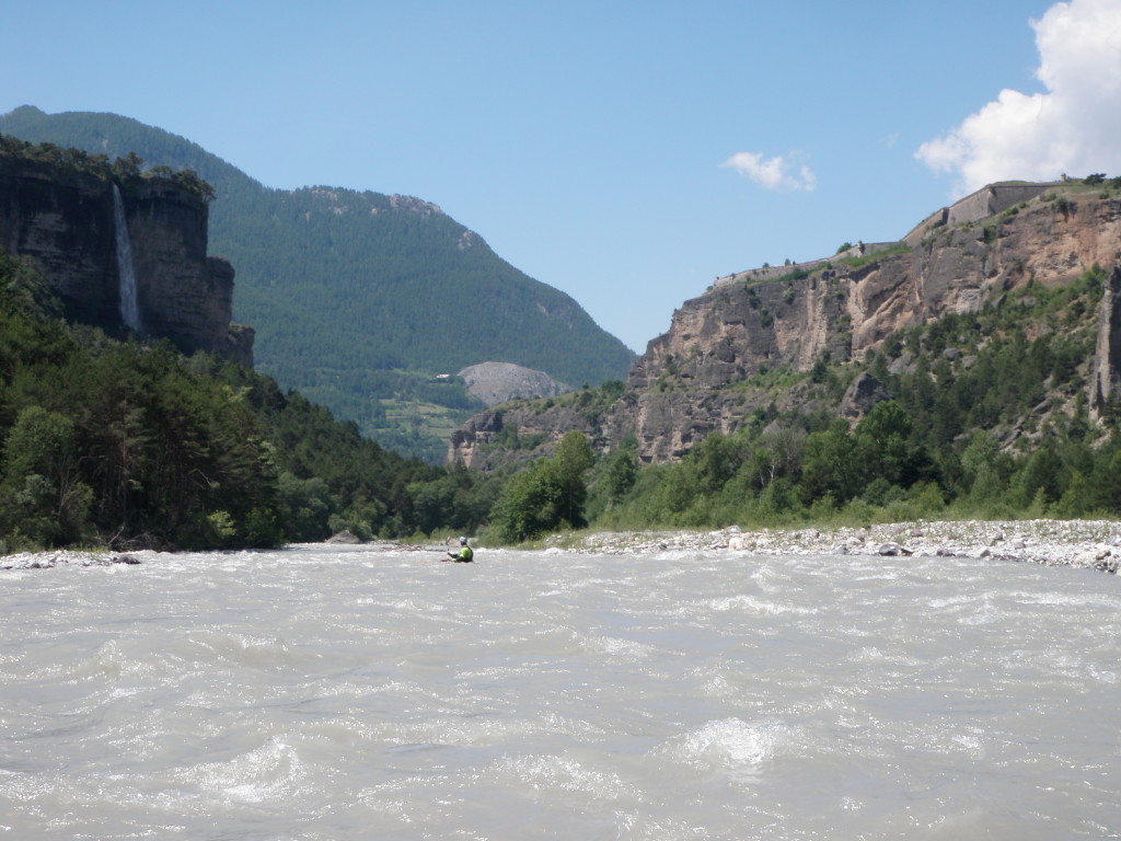 Portion calme du Guil, au niveau de Guillestre